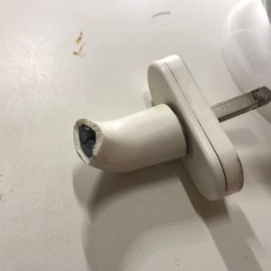 замена ручки пластикового окна омск